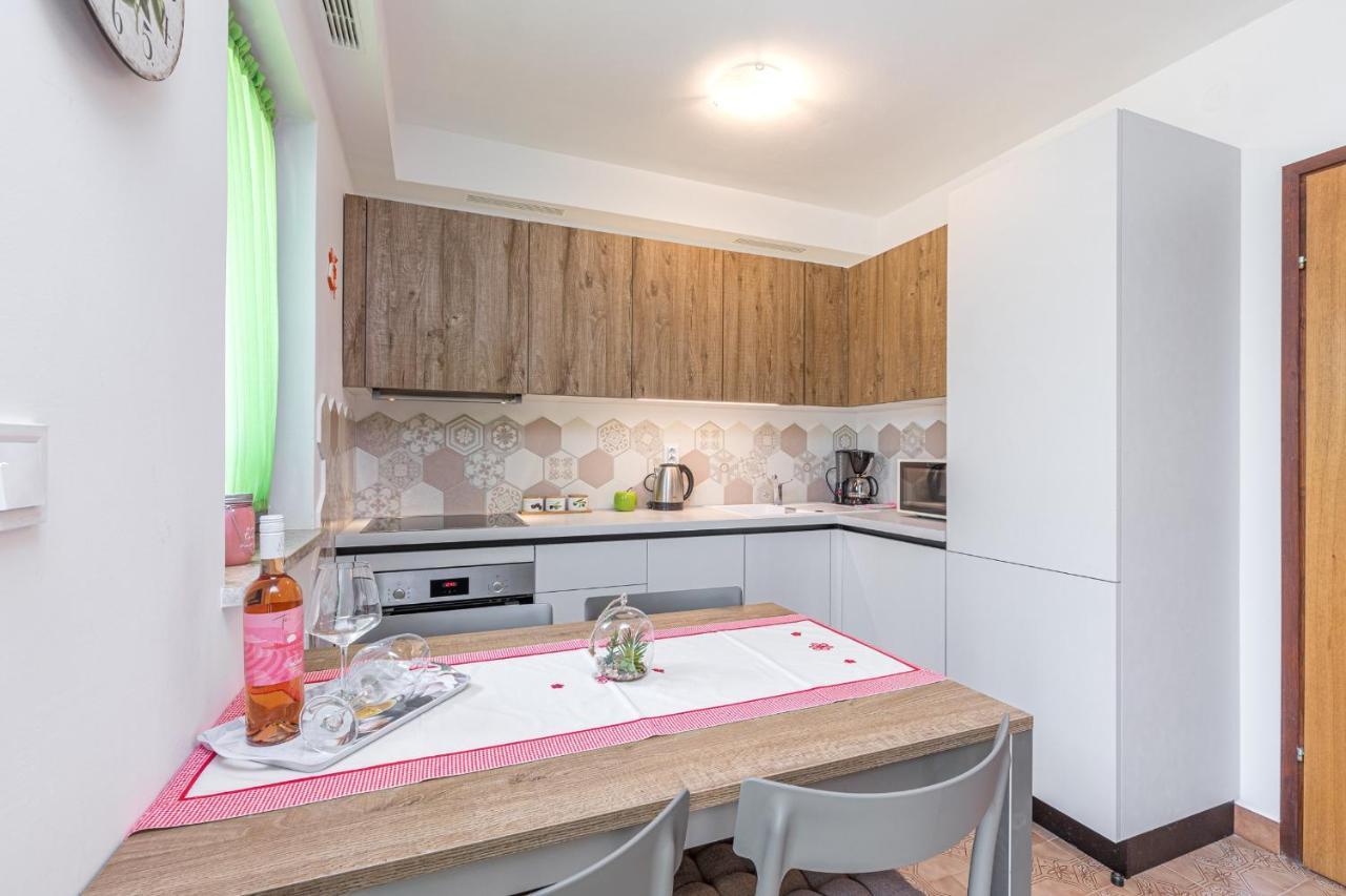Apartment Mirijana Tar-Vabriga Ngoại thất bức ảnh